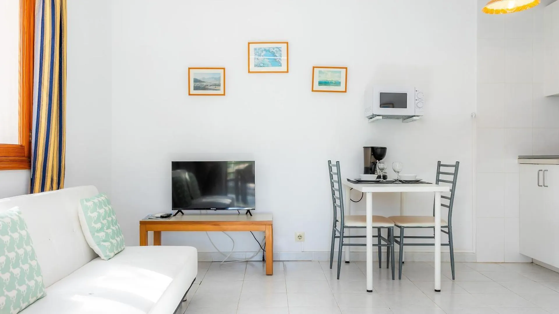 Apartamento Mhm 5 Cala Ratjada 0*,  Spanyolország