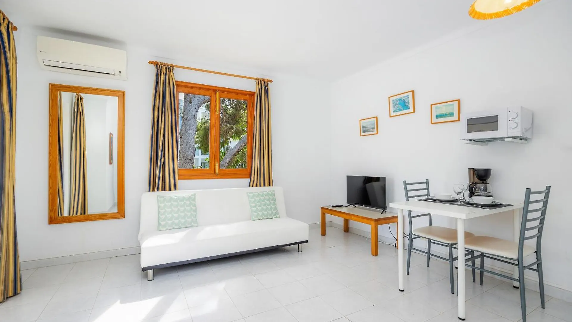Apartamento Mhm 5 Cala Ratjada 0*,  Spanyolország